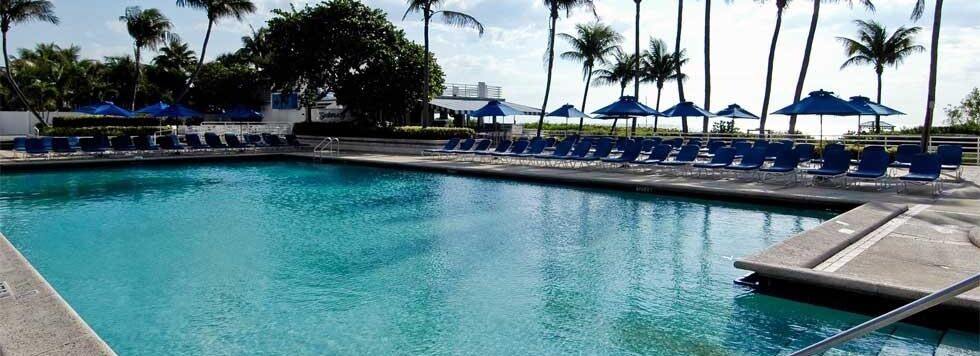 Miami Beach Resort & Spa Exterior photo